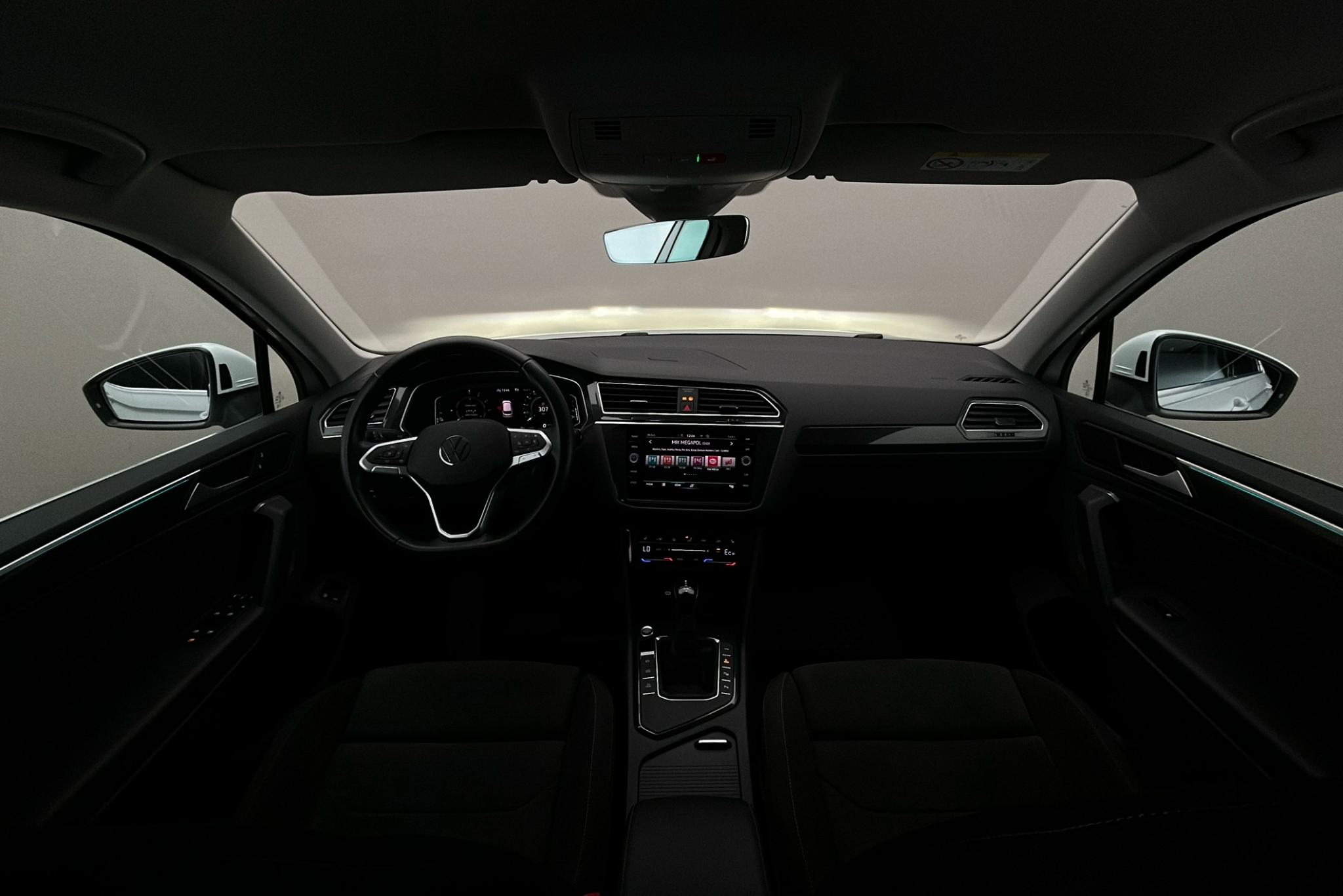 Volkswagen Tiguan 2024, photo 3/10