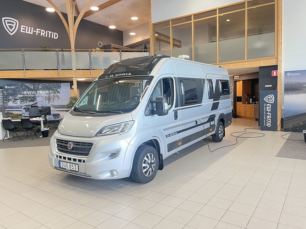 Adria TWIN SUPREME 640 SLB (Aut 150hk+Inverter+Solcell+Luftdämp+LPG)
