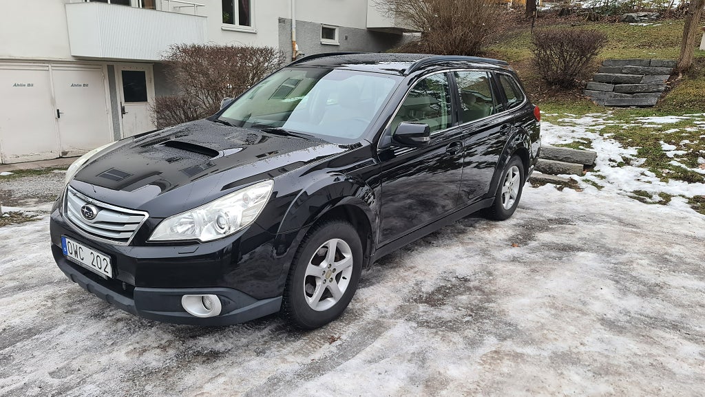 Subaru Outback 2.0 4WD Business Skinnklädsel Dragkrok