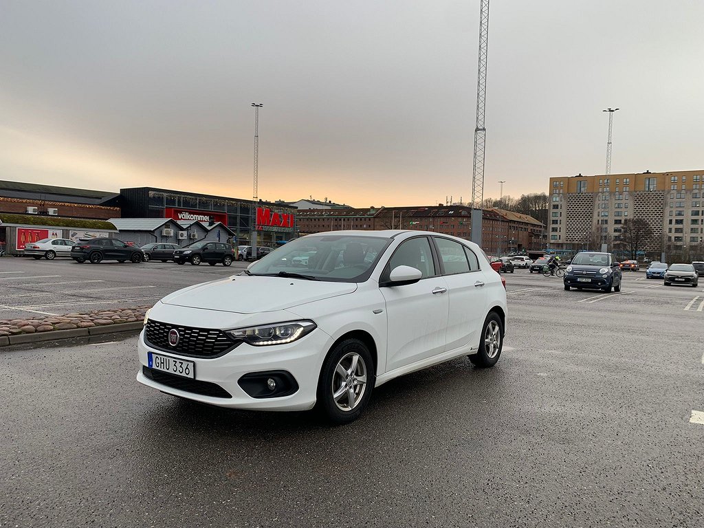 Fiat Tipo 1.6 E.Torq Lounge Automat Räntefritt Euro 6