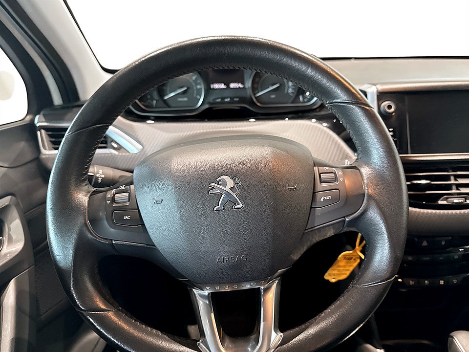 Bild på Peugeot 2008 Active 1.2 PT 110hk Aut - DRAGKROK LED-RAMP