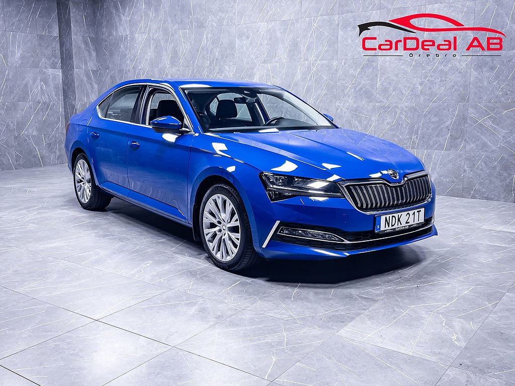 Skoda Superb iV 1.4 TSI Värmare Navi CarPlay Ambient Minnesstol PDC