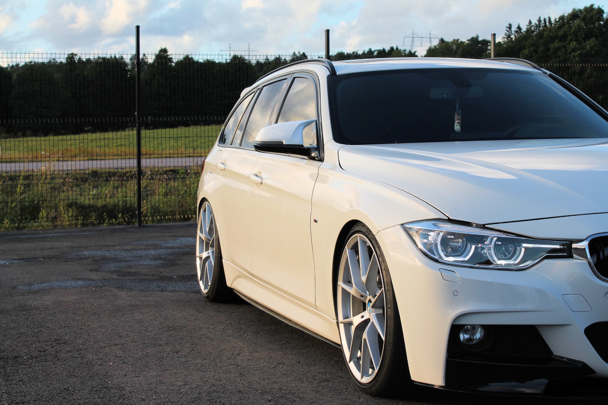 BMW 330 2014, bild 2/10