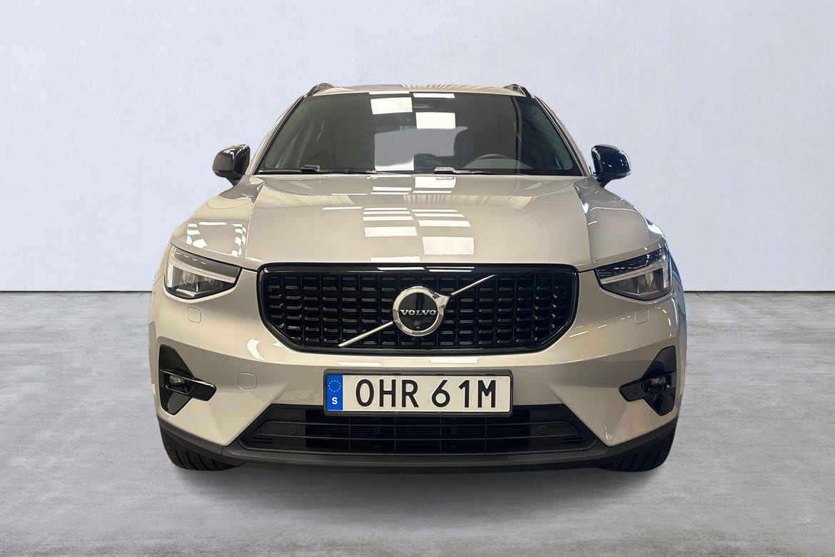 Volvo XC40 B3 FWD Bensin Plus Dark 2025, bild 7/56