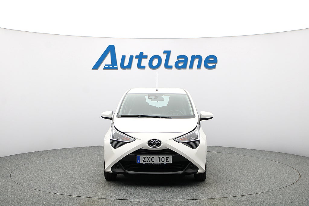 Toyota Aygo 5D 1.0 X-PLAY,  CarPlay Sommarkampanj 4,99%