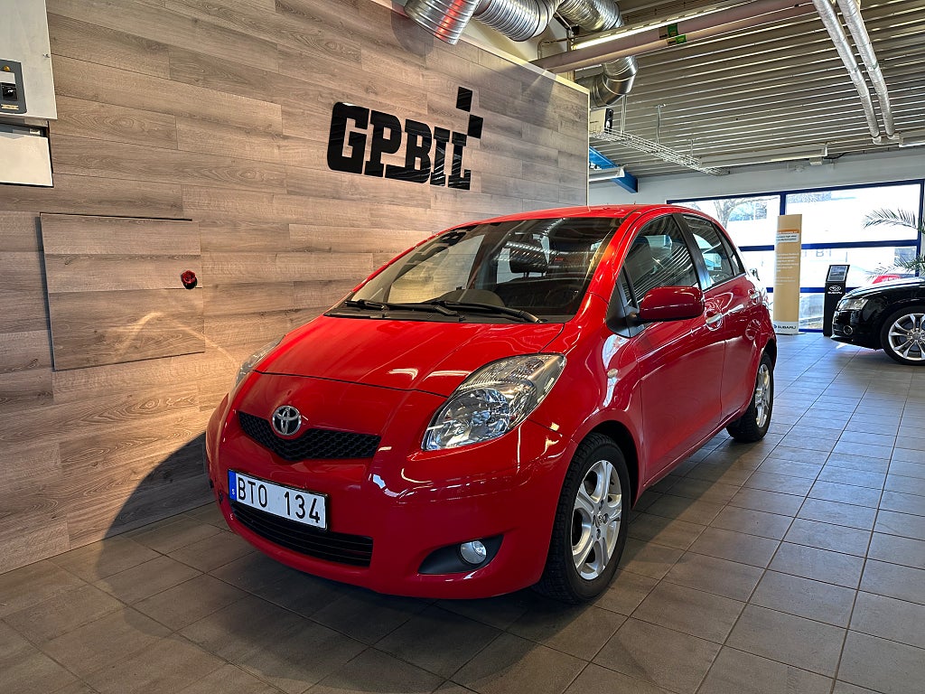 Toyota Yaris 5-dörrar 1.33 VVT-i  | Automat | 14000mil 