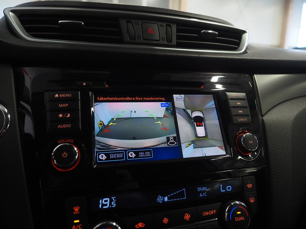 Nissan Qashqai 1.3 DIG-T DCT 160hk Tekna Drag M-Värmare 360° Navi 2020