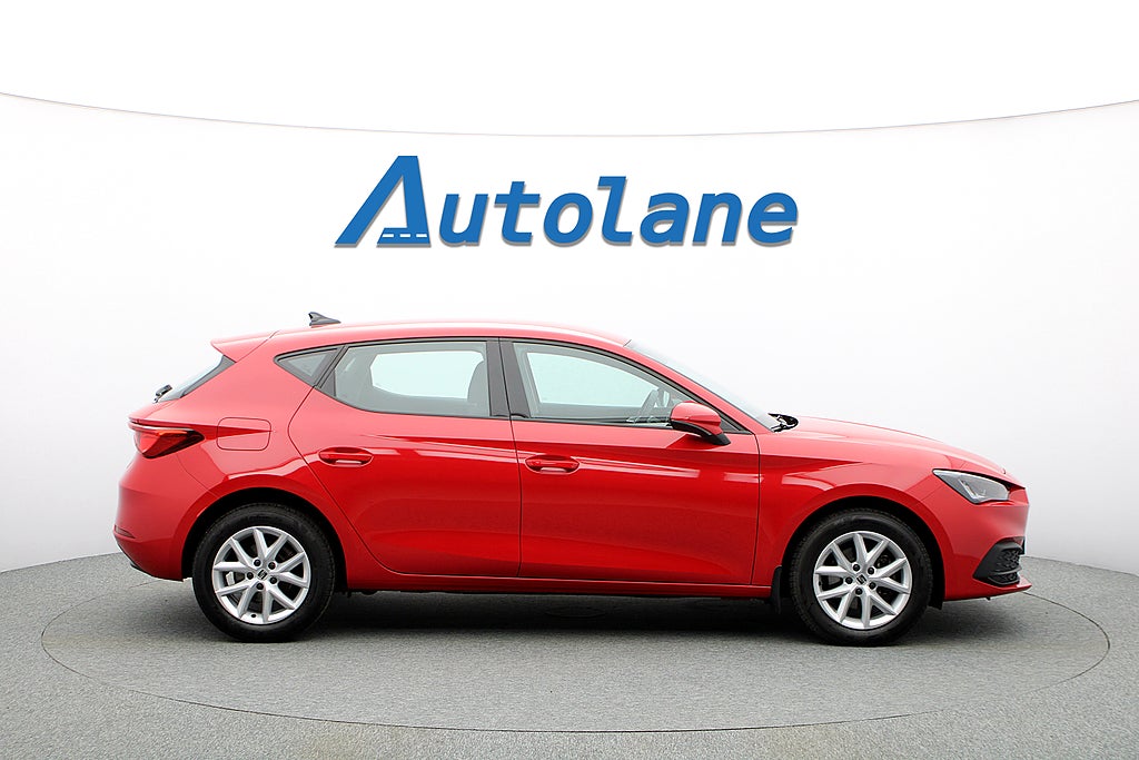 Seat Leon 1.0 eTSI Automat Style, Carplay, PDC Rattvärme
