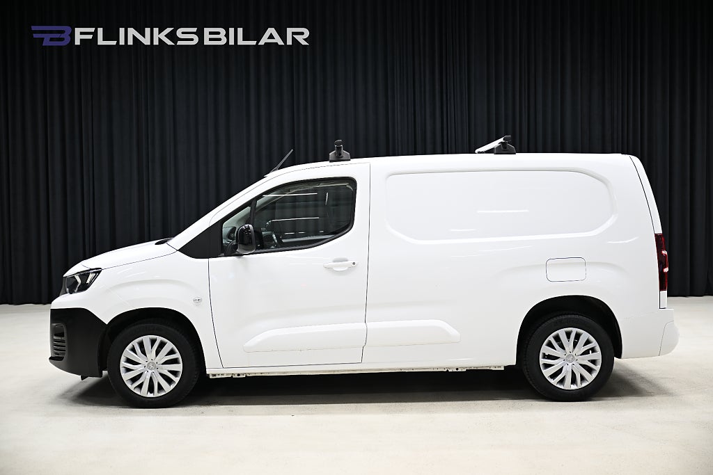 Peugeot Partner 102HK L2 Pro+|Inredning|Drag|Värmare|Backkamera|Enägare
