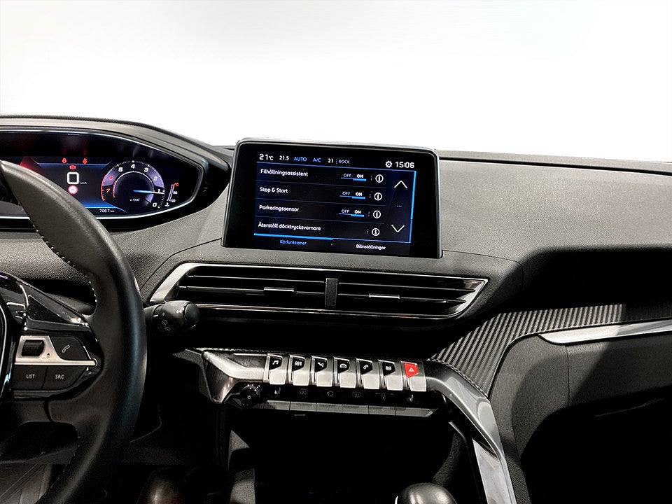 Bild på Peugeot 3008 Active Pack 1.2 PT 130hk B-KAMERA BACKSENSORER