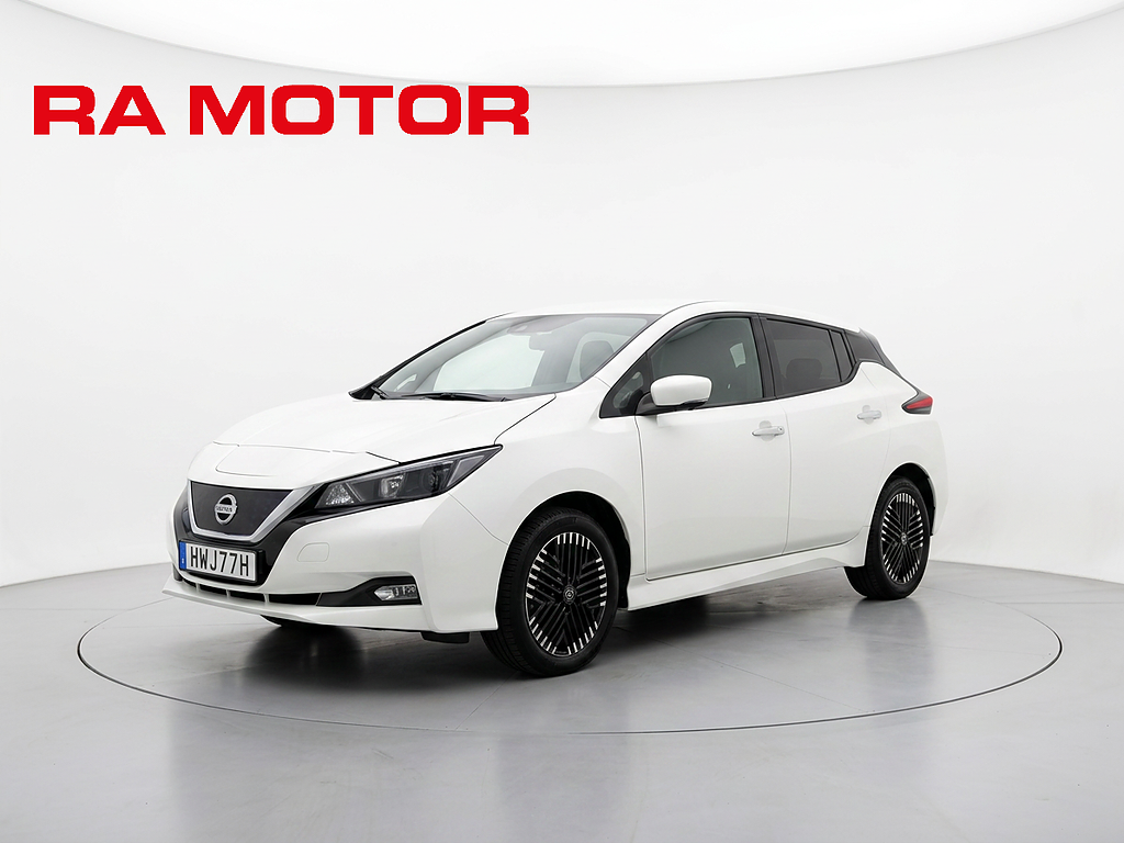 Nissan Leaf N-Connecta | 40kWh | Värmepump | 360 kamera | Navi | 2022