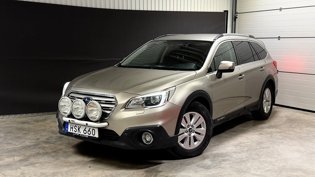 Subaru Outback 2.0 4WD Lineartronic / Bakkamera / Dragkrok / Bluetooth