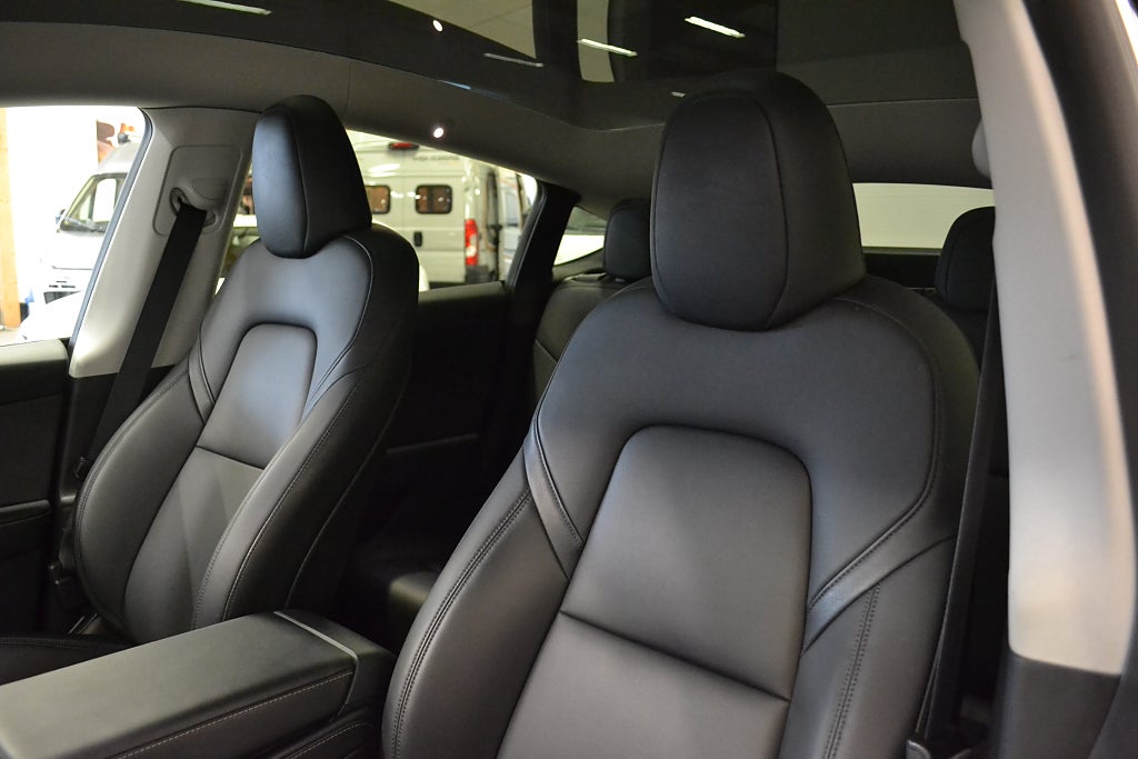 Tesla Model Y Long Range AWD 514hk  Premium | Drag | Pano | 2023