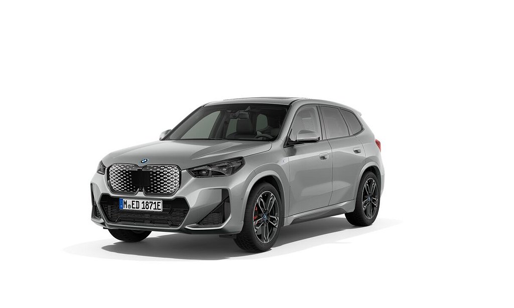 BMW iX1 eDrive20/ M-Pro / Innovation / LEASING / 0:- kontant