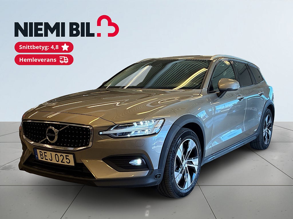 Volvo V60 Cross Country B4 AWD Momentum Harman-Kardon/Kamera/Navi/MoK/SoV-Hjul