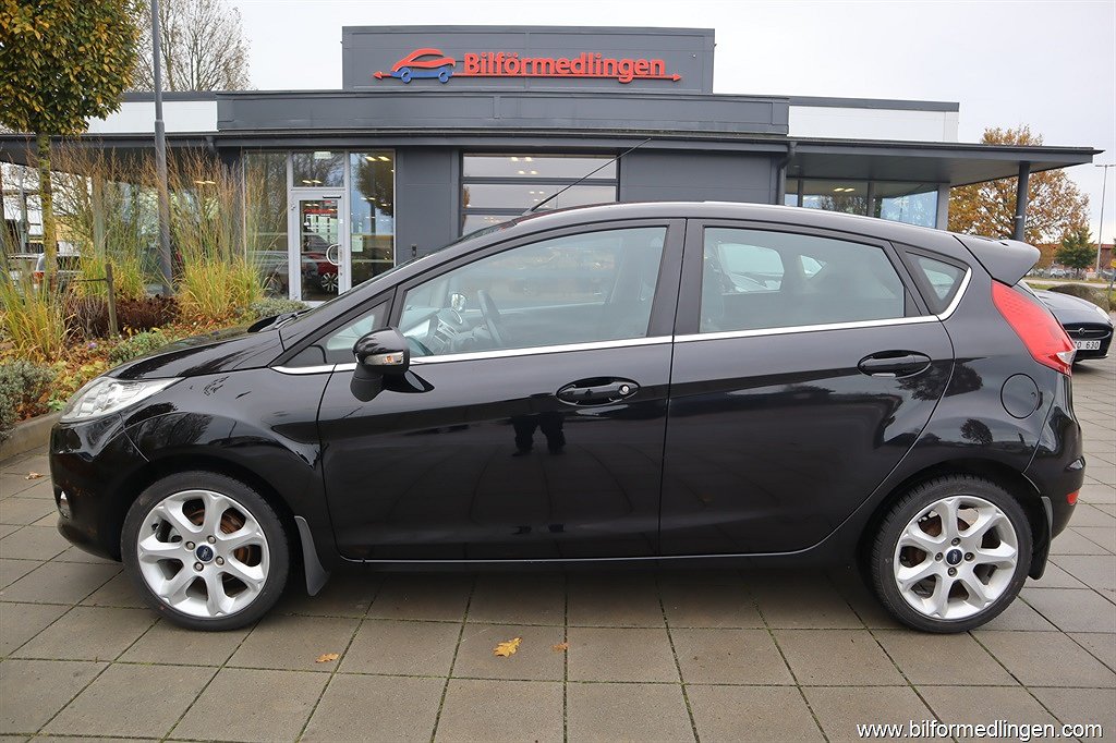 Ford Fiesta 1.25 5dr 82hk Titanium Svensksåld