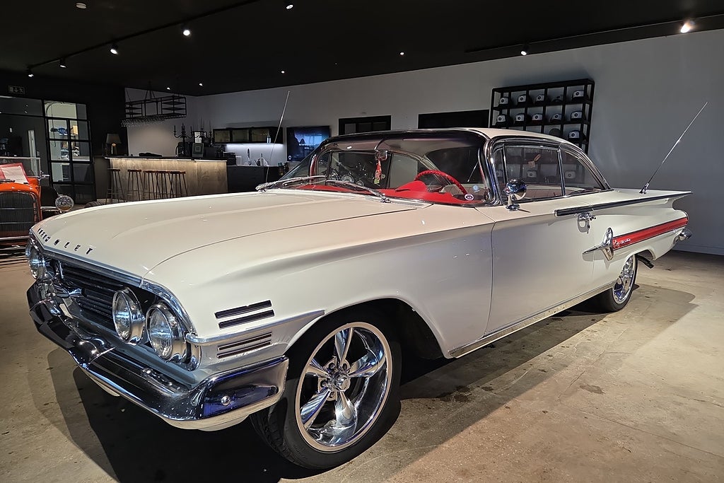 Chevrolet Impala Sport Coupé -60
