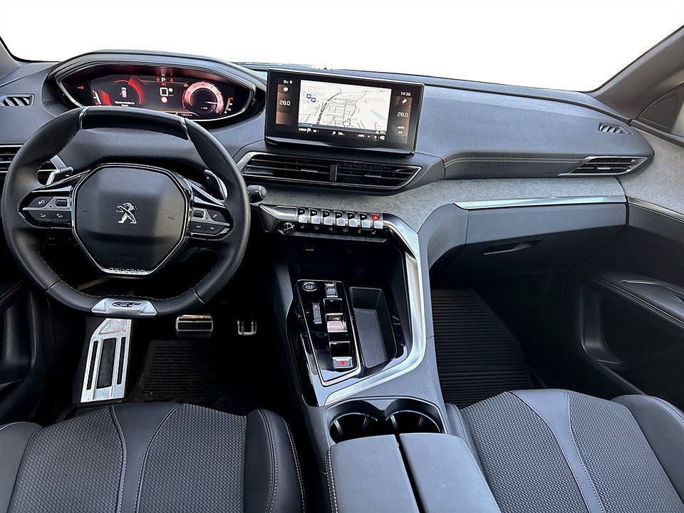 Bild på Peugeot 3008 GT 1.2 PT 130hk Aut B-KAMERA CARPLAY
