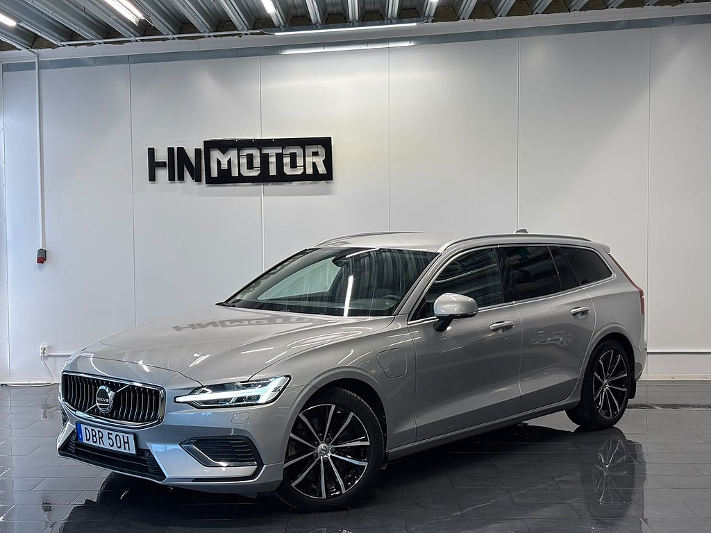 Volvo V60 Recharge T6 AWD Plus Bright |MOMS|CarPlay|BLIS|HPA|BKam