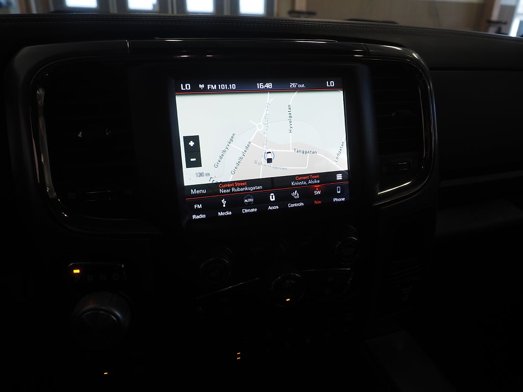 RAM 1500 Sport 5.7 V8 395hk HEMI 4x4 TorqueFlite |Taklucka|Drag| 2018