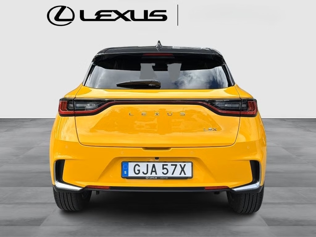 Lexus LBX 1.5 E-CVT Emotion Premium 2024, kuva 5/38