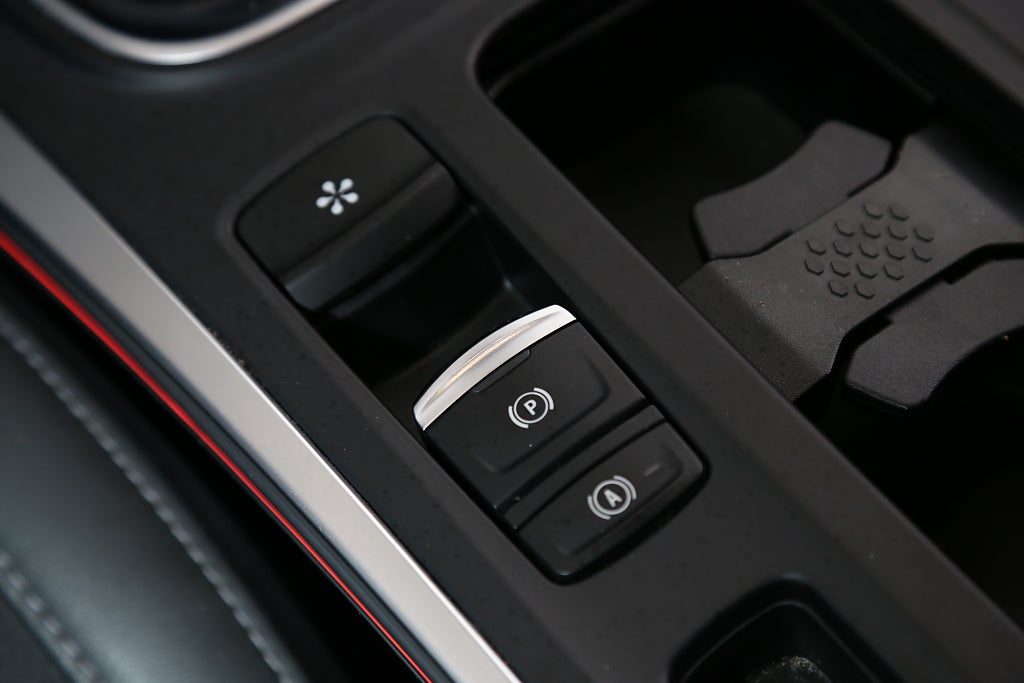 Renault Mégane Sport Tourer 1,3 TCe 140hk Aut Navi Kamera