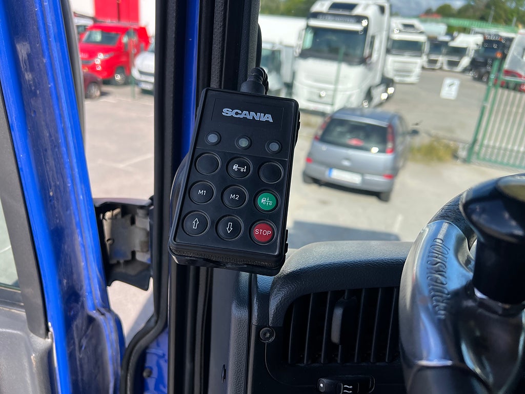 Scania R440 6x2*4 Hiab Lastväxlare inkl Flak, Euro 5