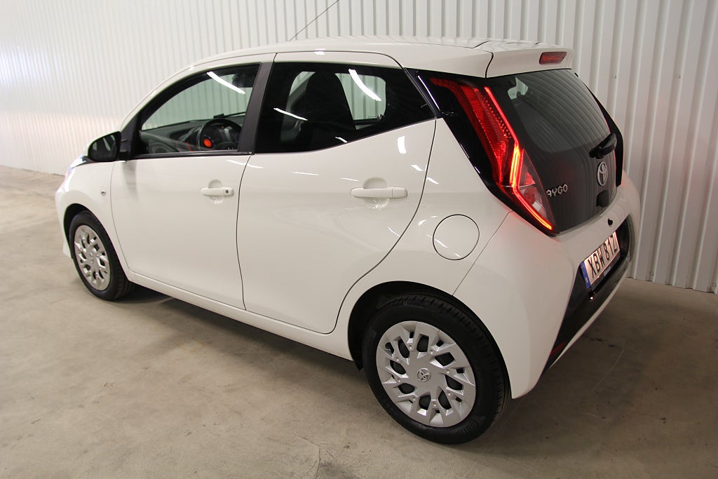 Toyota Aygo 5-dörrar 1.0 nybesiktigad, "SÅLD!