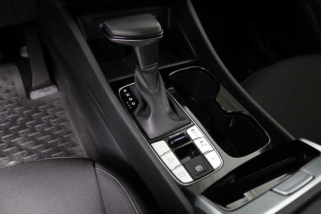 Hyundai Tucson *Essential MHEV 1.6 T-GDI Automat Navi Kamera 2025