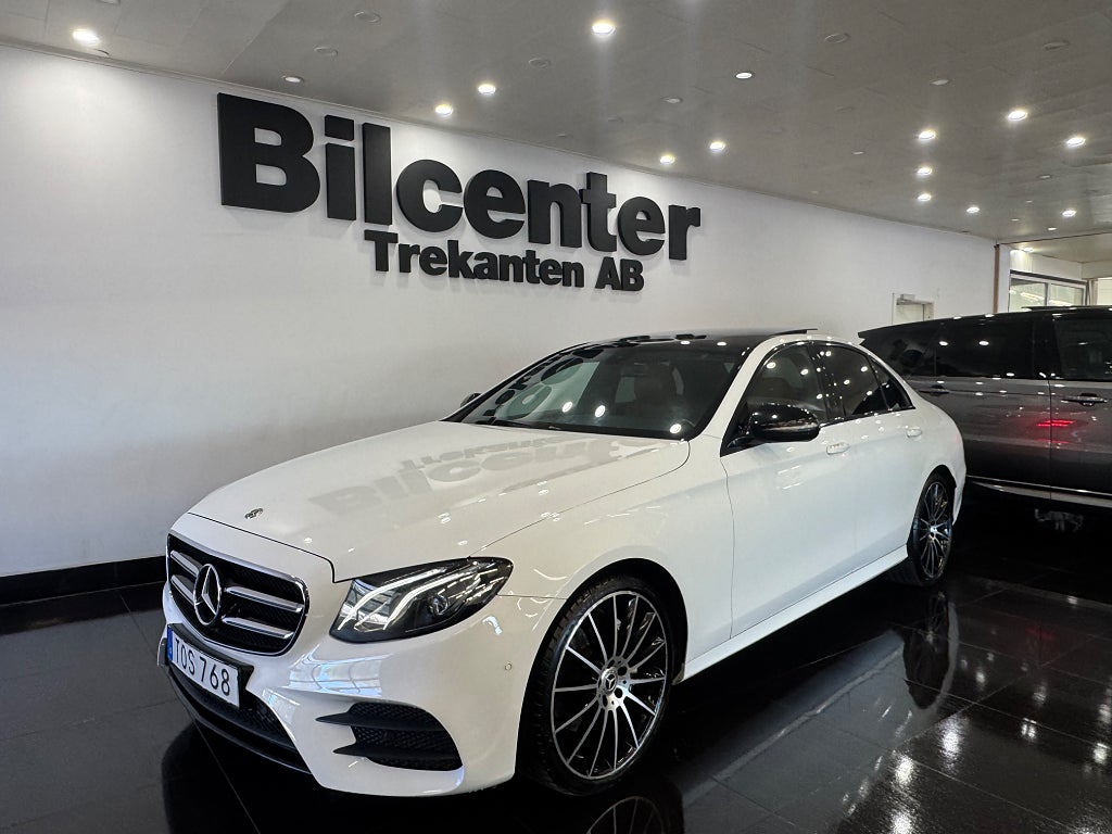 Mercedes-Benz E 220 d 4MATIC 9G-Tronic AMG WideScreen*