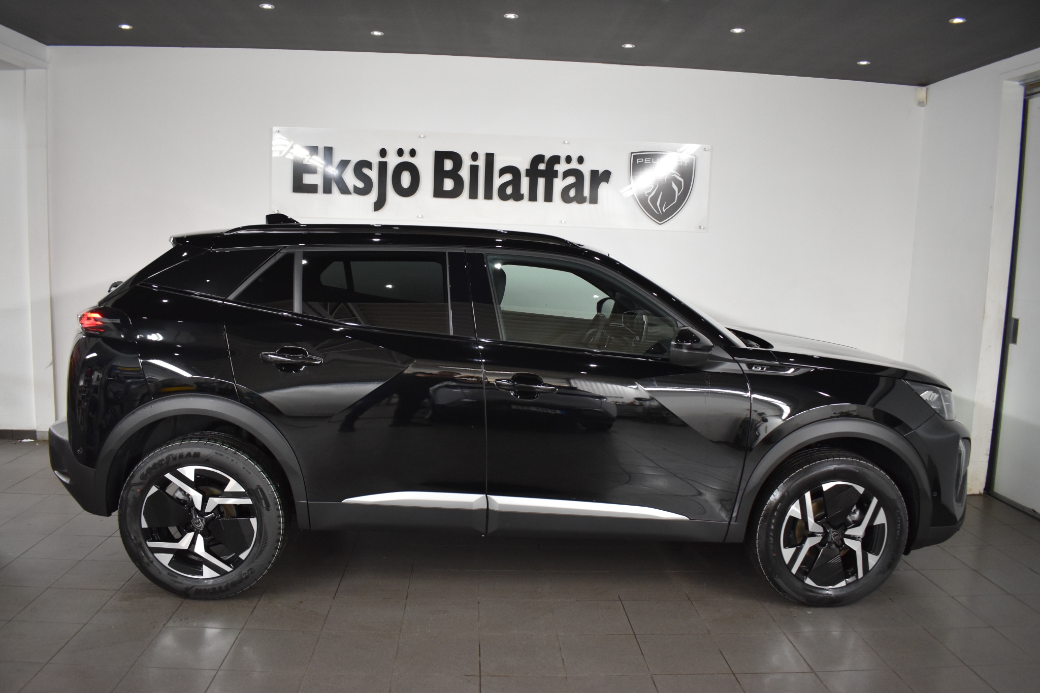 Peugeot 2008 GT Hybrid 145hk Automat 2026, photo 7/44