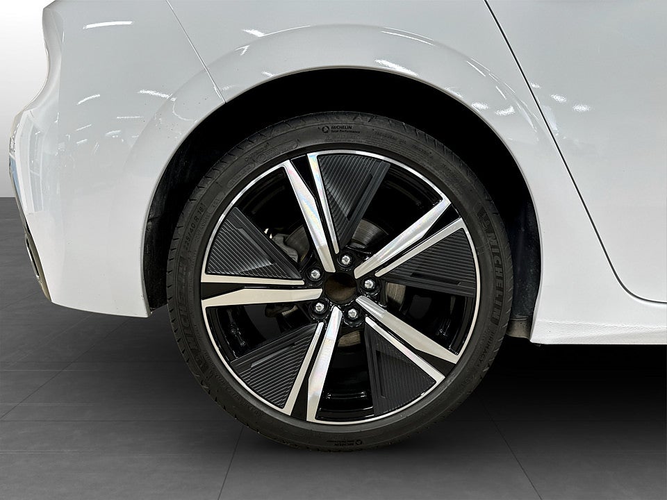 Bild på Peugeot 308 5D GT 1.2 PT 130hk Aut B-KAMERA MASSAGE