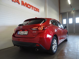 Halvkombi Mazda 3 6 av 22