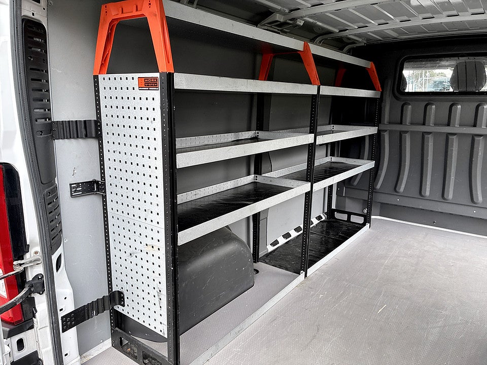 Bild på Peugeot Boxer PRO+ 2.2 BHDi 140hk L2H1 3-SITS B-KAMERA DRAG