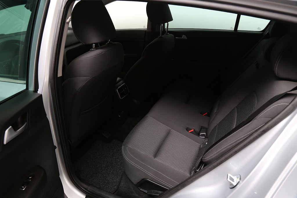 Kia Sportage 1,7 CRDi 115hk Advance Navi Kamera Drag