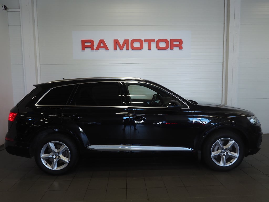 Audi Q7 TDI 272hk S-line  7-sits |Drag|Navi|Kamera|D-värm| 2018