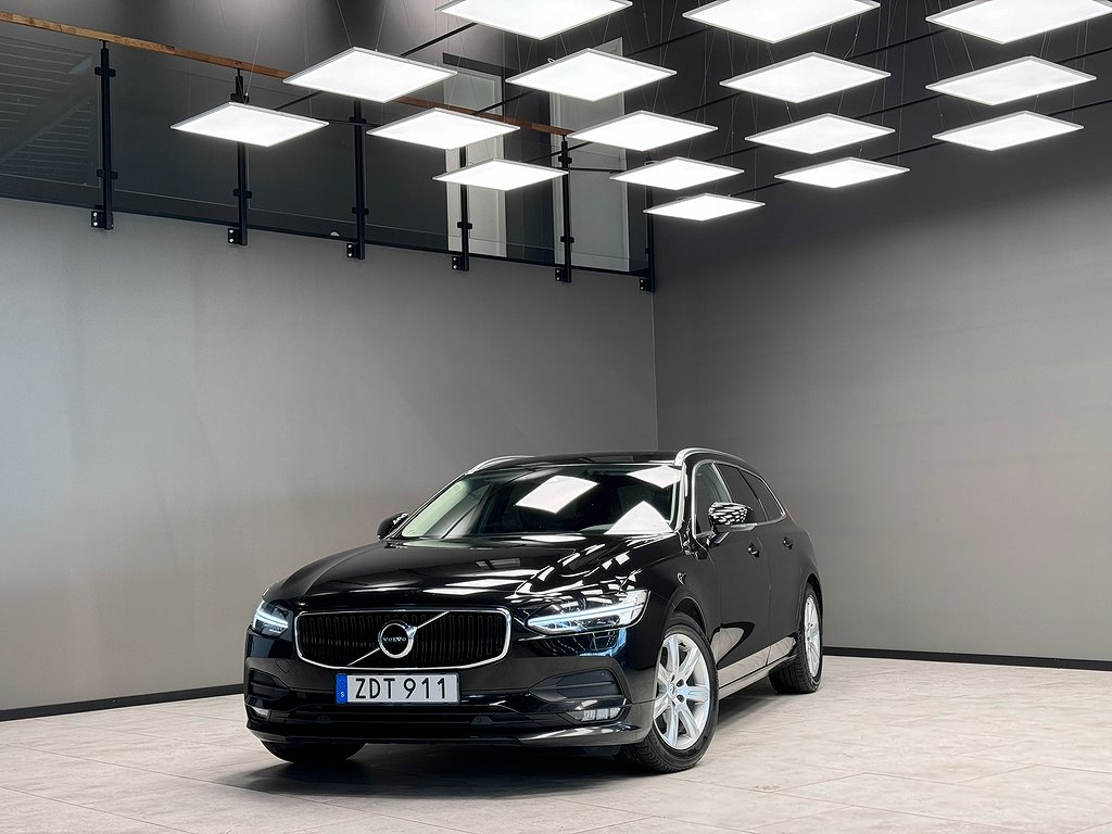 Volvo V90 D4 AWD Advanced Edit. / VOC / Navi / BLIS / 2,99%