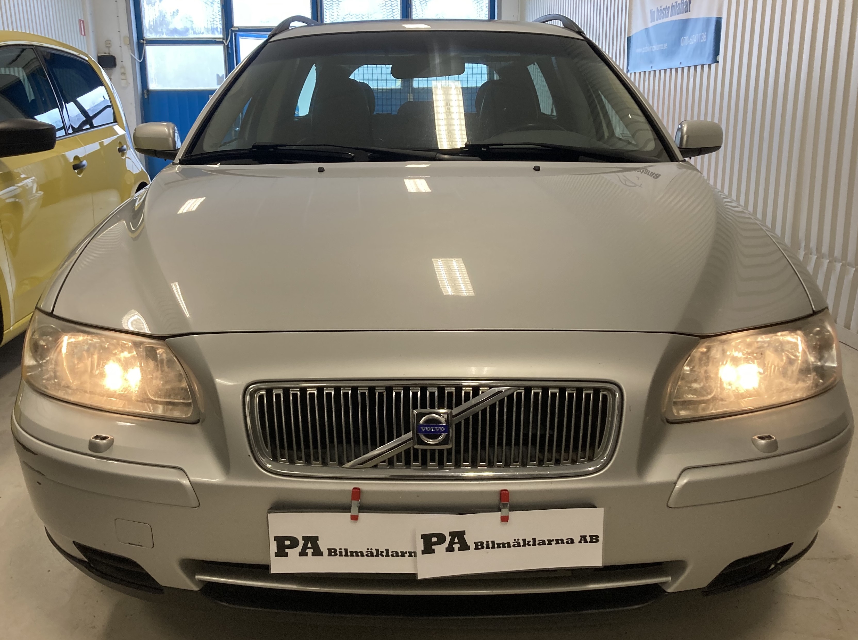 Volvo V70 2006, photo 2/38