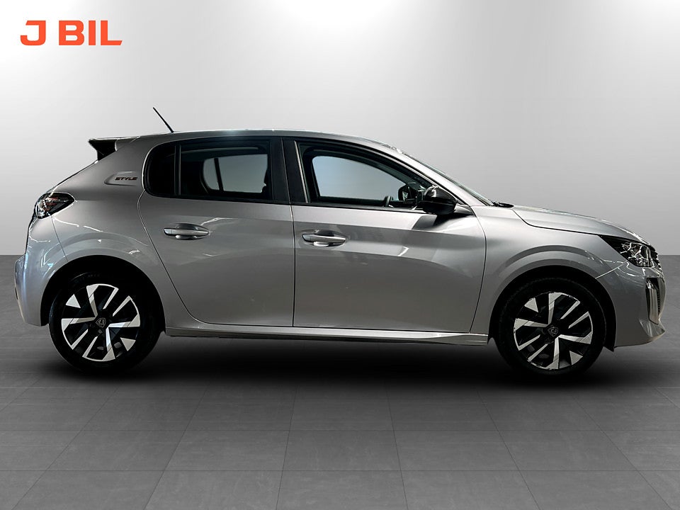 Bild på Peugeot 208 Style Hybrid 100hk Aut CARPLAY BACKSENSORER