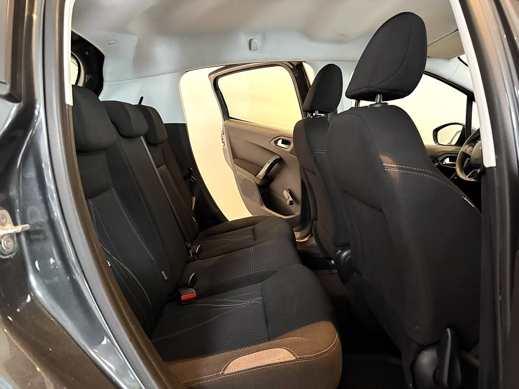 Peugeot 208 1.2 VTI EGS 82hk AUTOMAT LÅGMIL NYBES NYSERVAD DRAGKROK