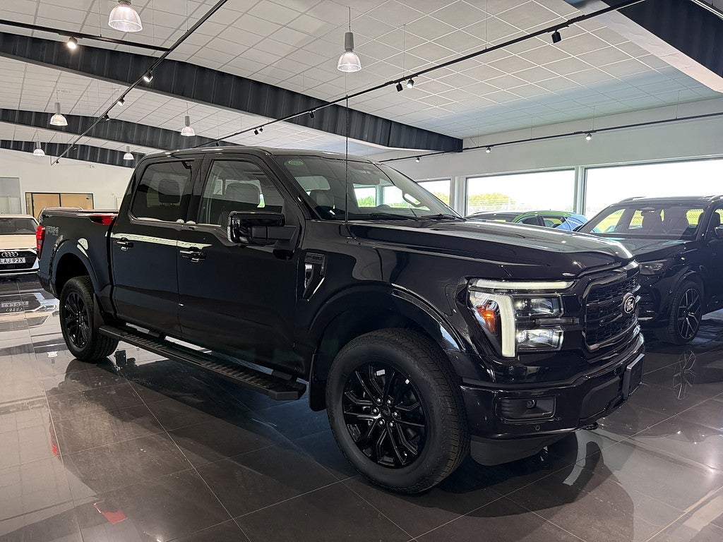 Ford F-150 SuperCrew Lariat BLACK APPERANCE - bild 18