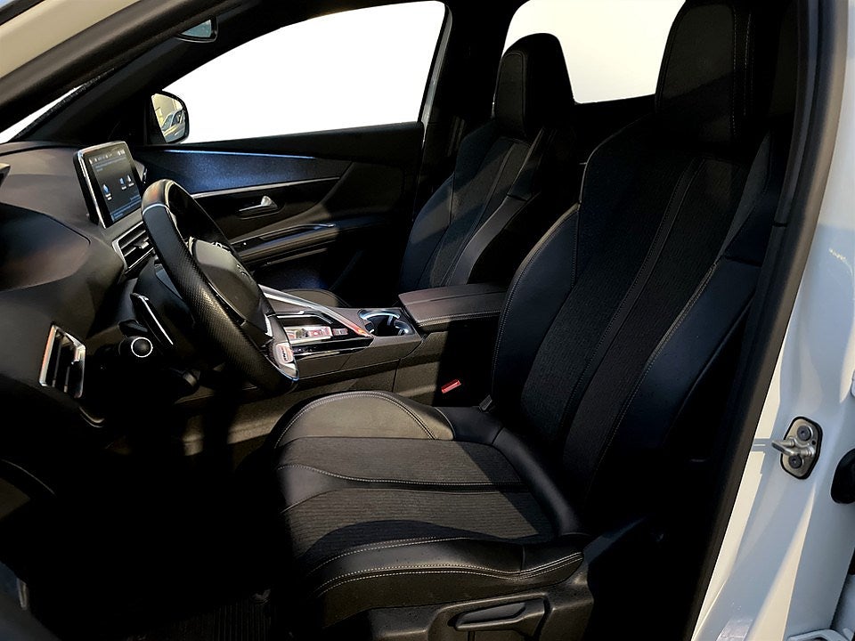 Bild på Peugeot 3008 GT 1.2 PT 130hk Aut - B-KAMERA, EN ÄGARE