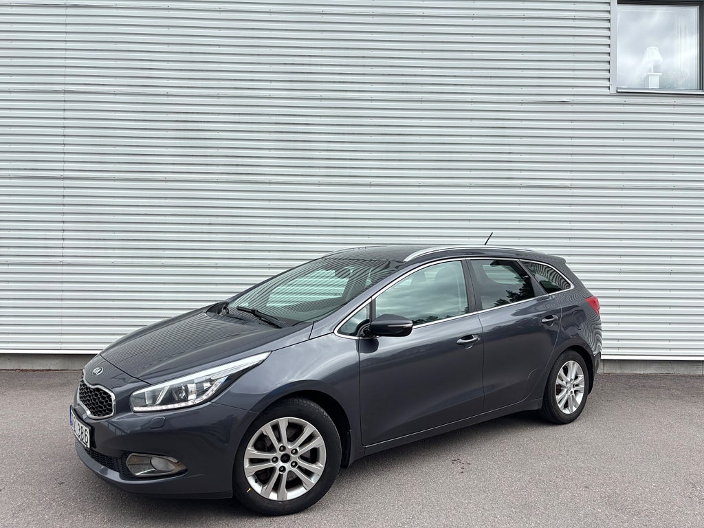 Kia Ceed cee'd_sw 1.6 / Dragkrok /P-Sensor / Ny Servad / 1 Ägare