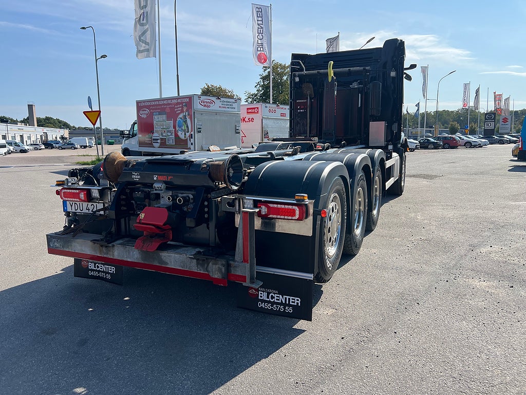 Mercedes-Benz Arocs 3251 Tridem Lastväxlare, Fullt Plogutrustad