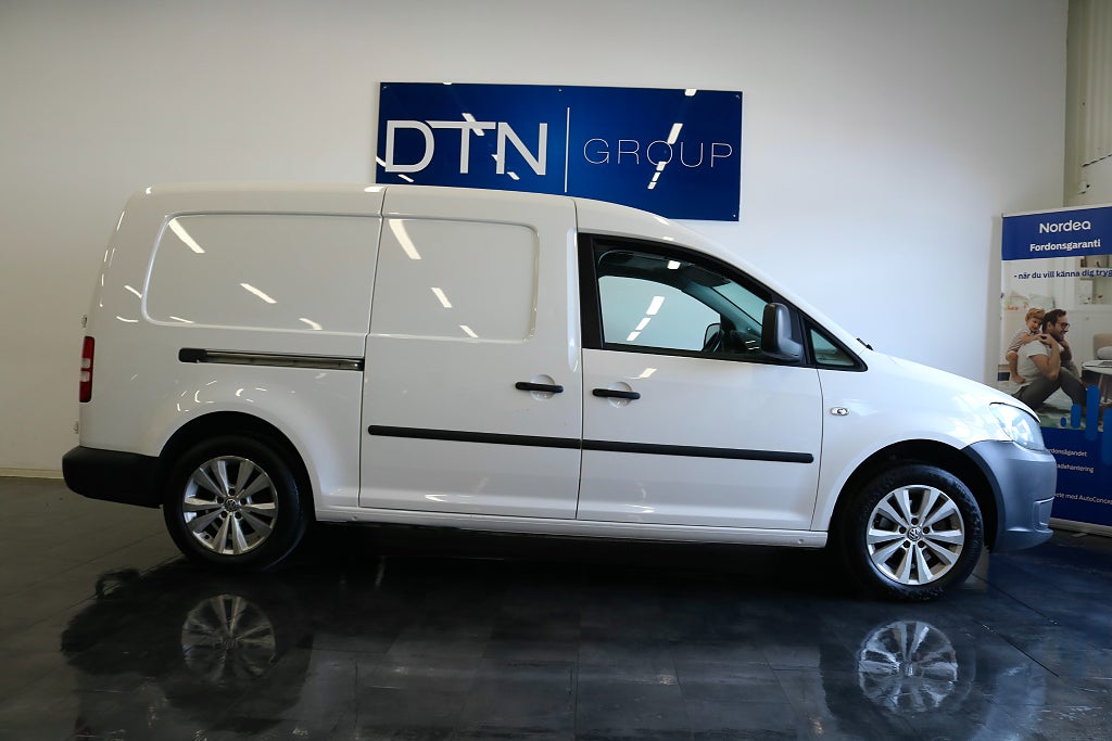 Volkswagen Caddy Maxi Panel Van/1.6/TDI/Nybesiktad/Nyservad/Dragkrok/Farthåll