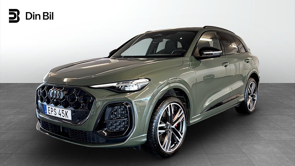 Audi Q5 TFSI-E 367 HK S-line, Kombination av sportighet oc