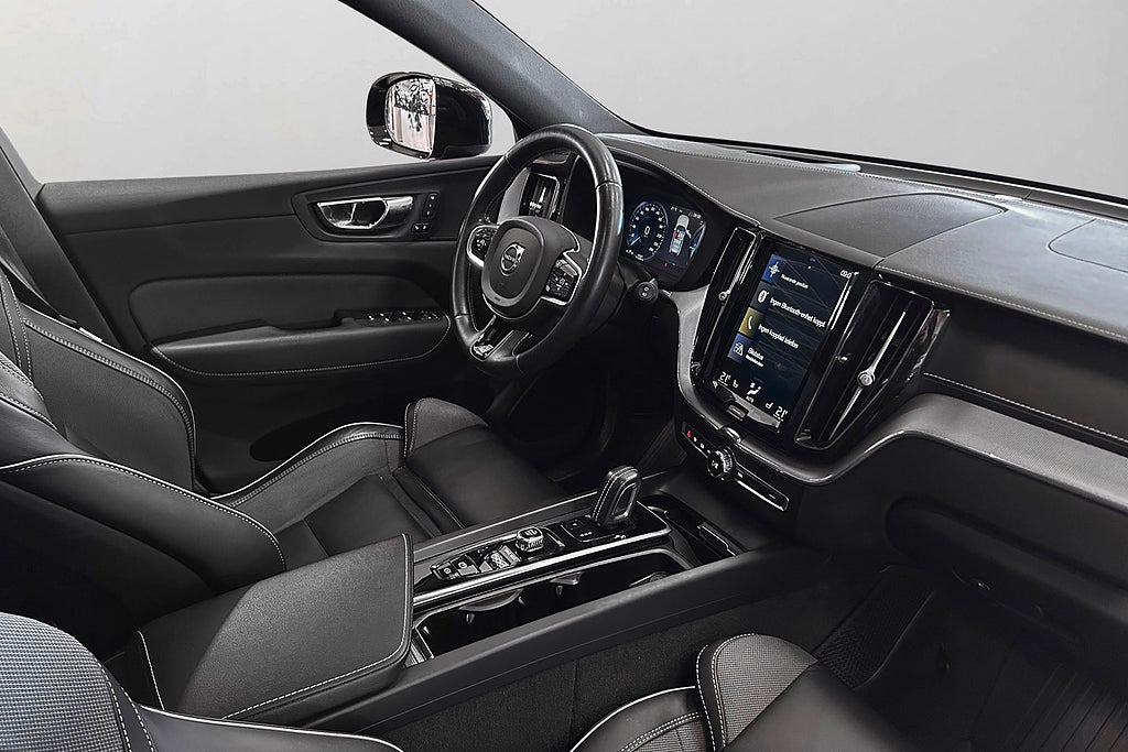 Volvo XC60 2020 - miniatyr 13