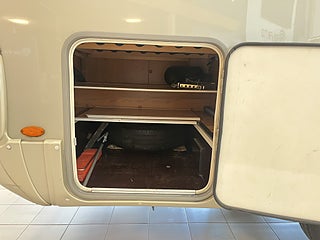 Husbil-integrerad Bürstner AVIANO I 684 P 8 av 22