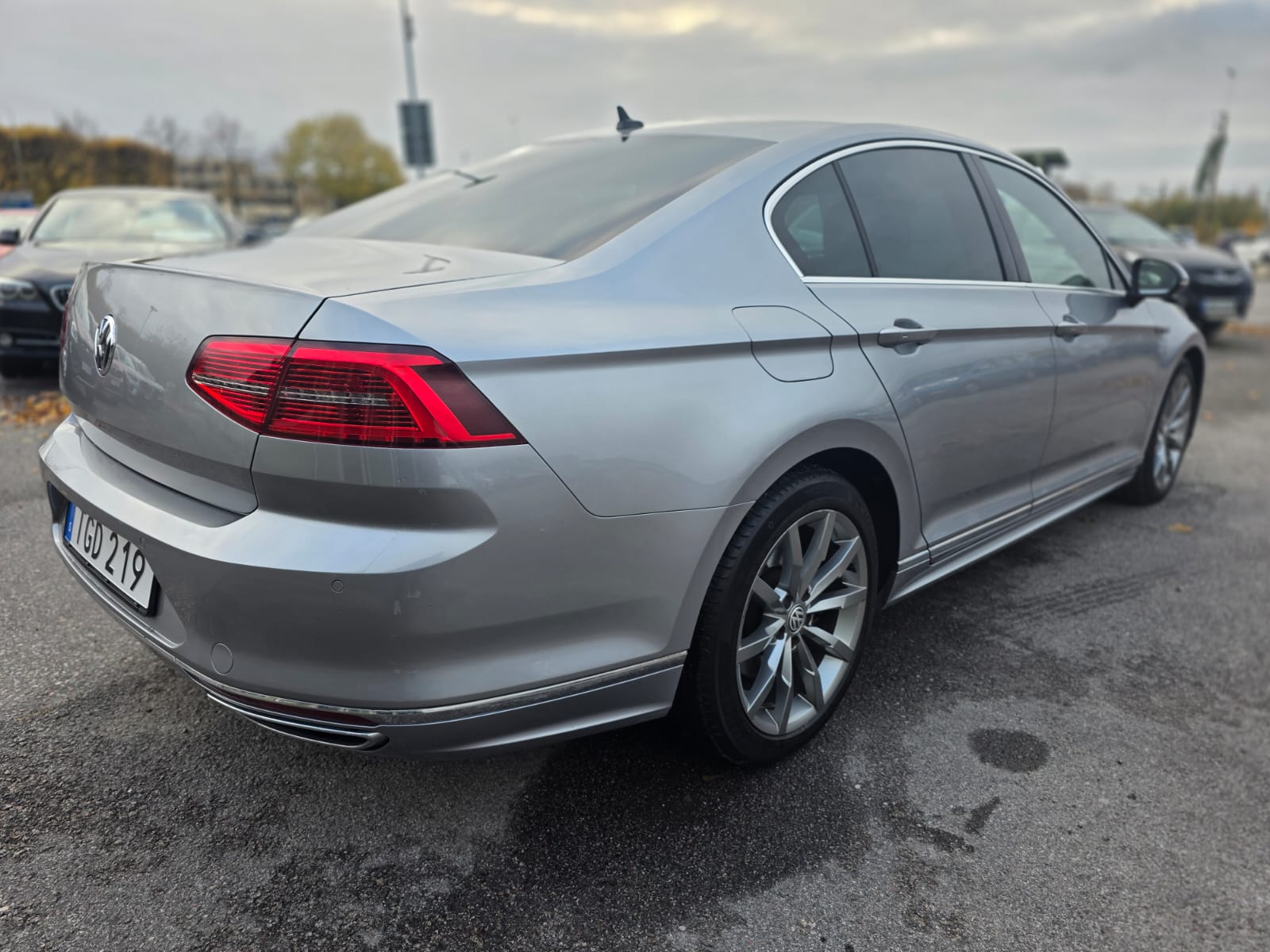 Volkswagen Passat 2.0 TDI SCR R-Line 2018, bild 3/10