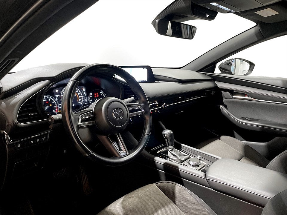 Bild på Mazda 3 Hatchback Sky 2.0 150hk Aut - B-KAMERA, CARPLAY